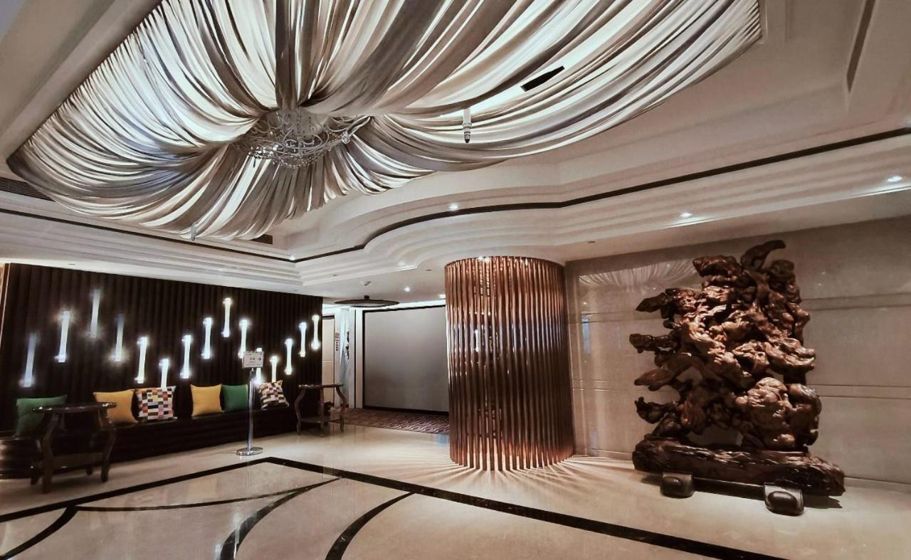 S Aura Hotel Taipei Exterior photo