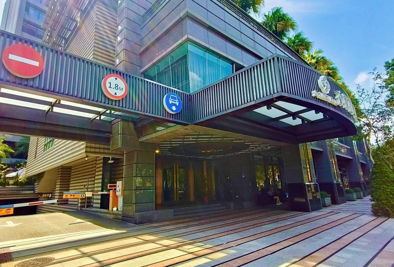 S Aura Hotel Taipei Exterior photo