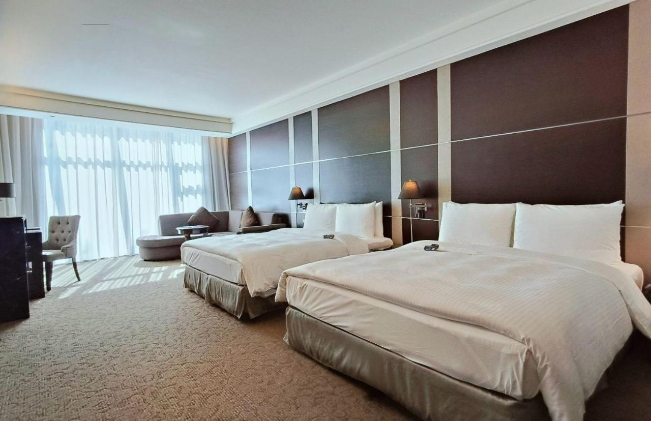 S Aura Hotel Taipei Exterior photo