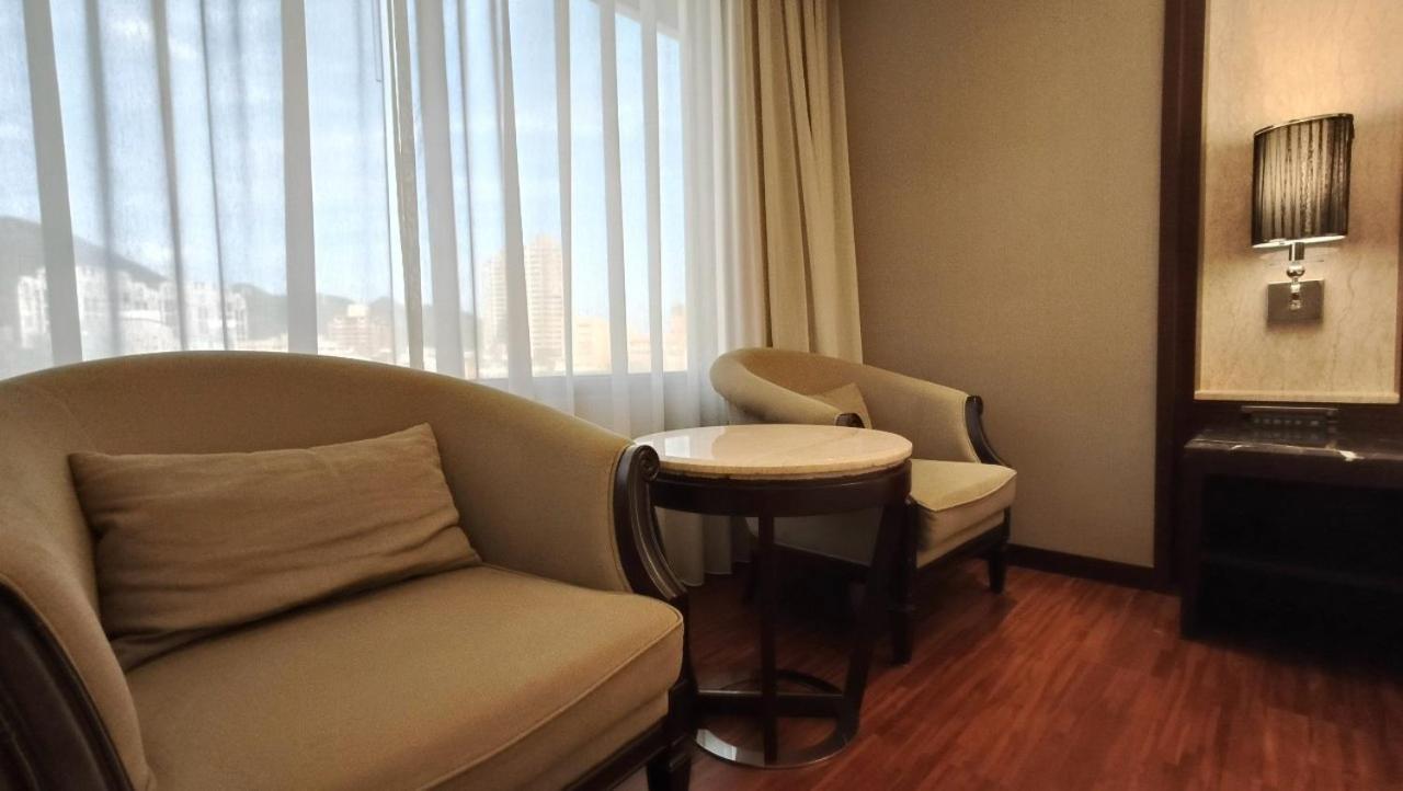 S Aura Hotel Taipei Room photo