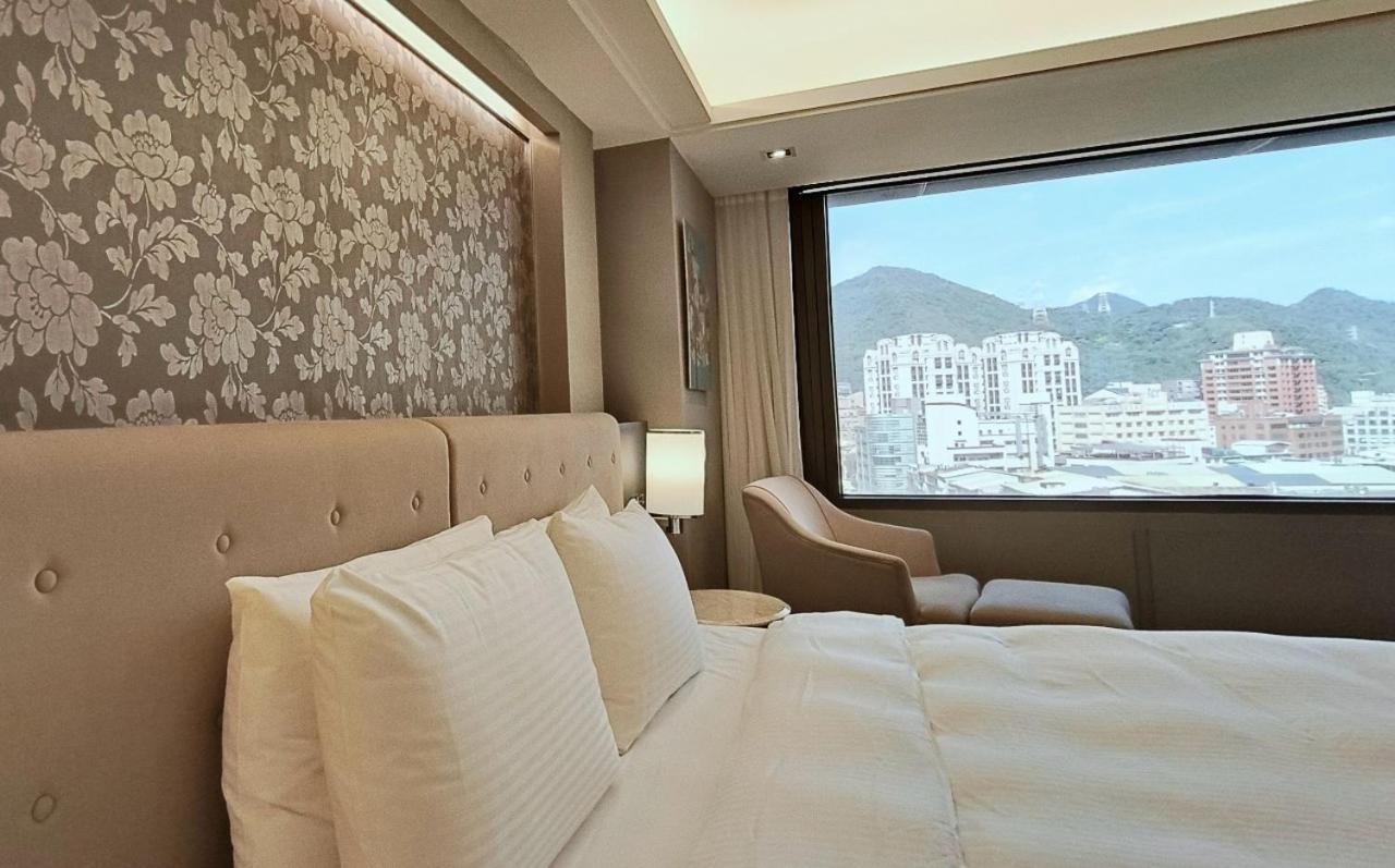 S Aura Hotel Taipei Exterior photo